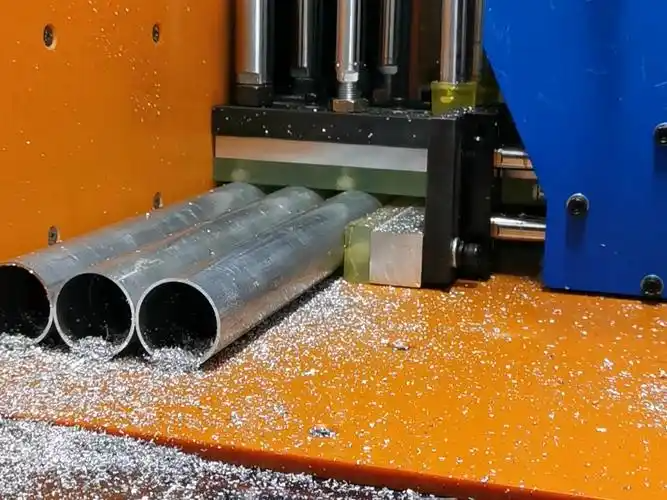 CNC Automtaic Aluminum Profile Cutting Machine1